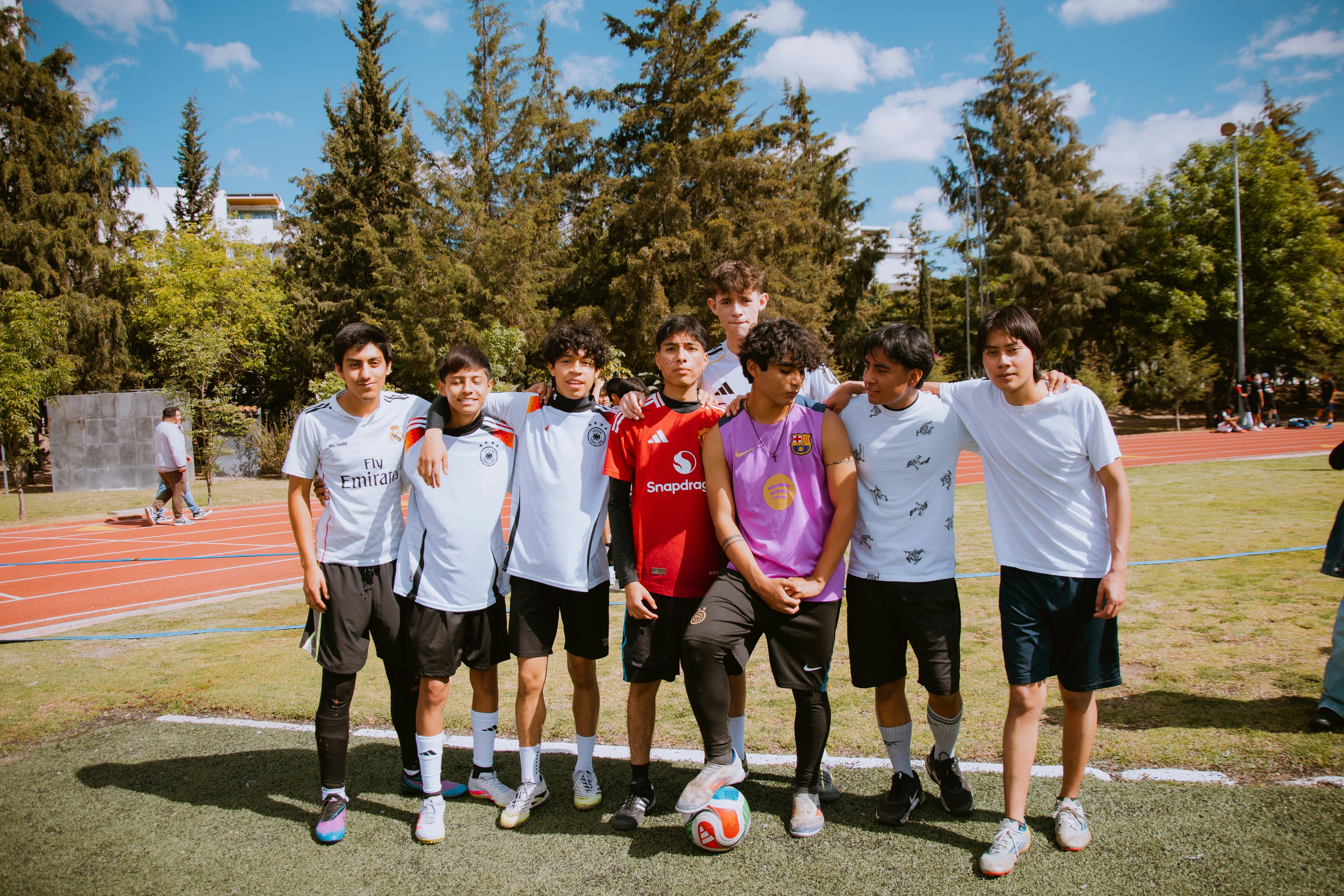 牌类高手如何避免大错（牌类高手怎样防止重大失误）